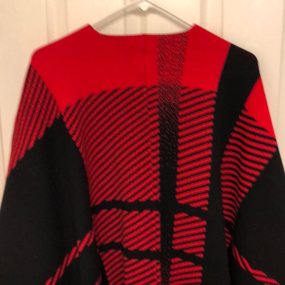 Ming Wang Open Front Shawl - Picture 9 of 15